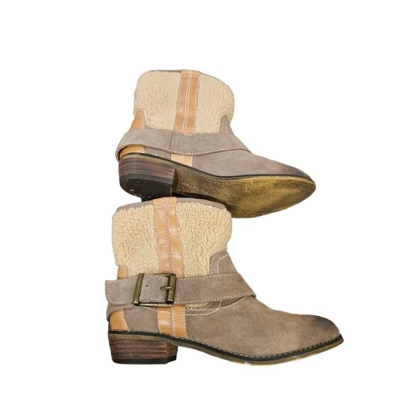 Kelsi Dagger | Tan Ankle Buckle Booties | Size 6 - Picture 8 of 11